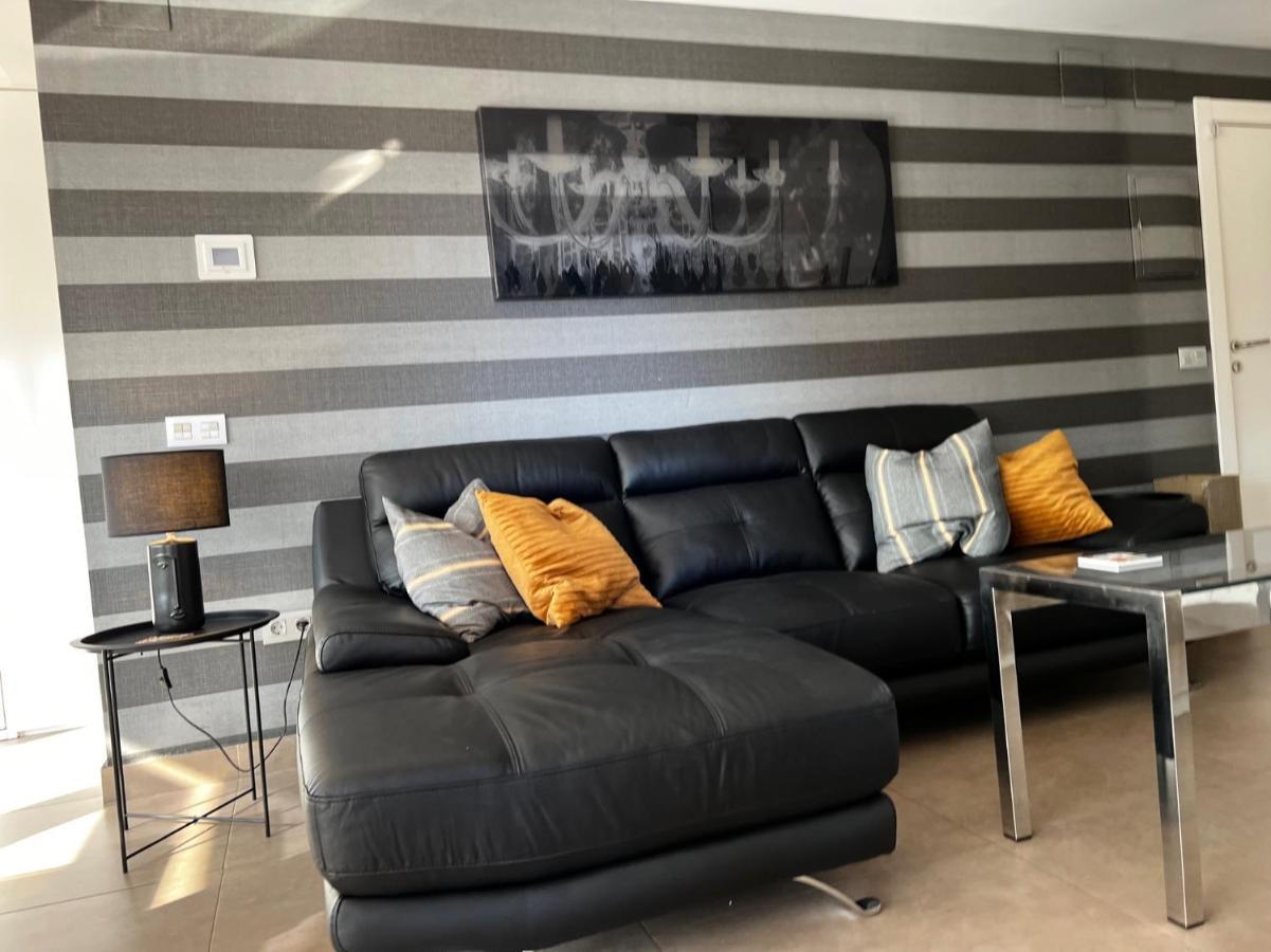 Modern Apartment In La Nogalera توريمولينوس المظهر الخارجي الصورة