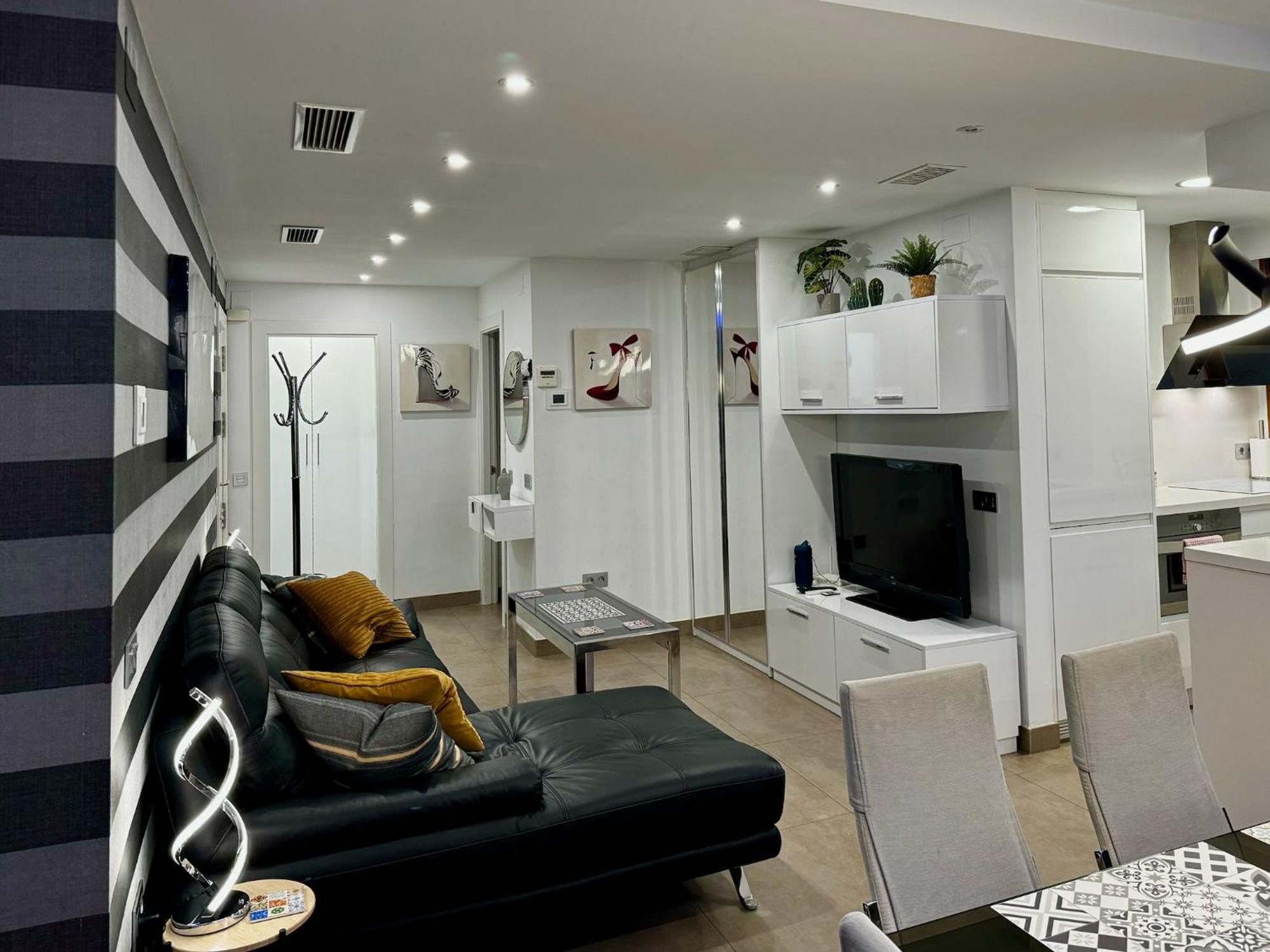 Modern Apartment In La Nogalera توريمولينوس المظهر الخارجي الصورة