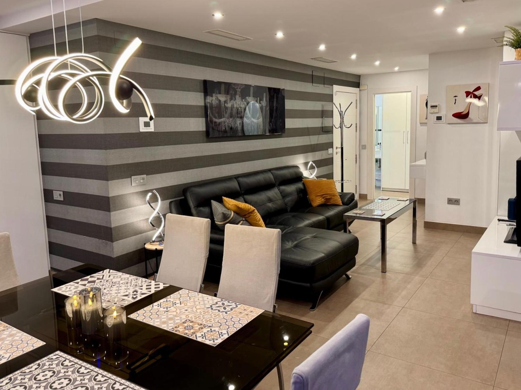 Modern Apartment In La Nogalera توريمولينوس المظهر الخارجي الصورة